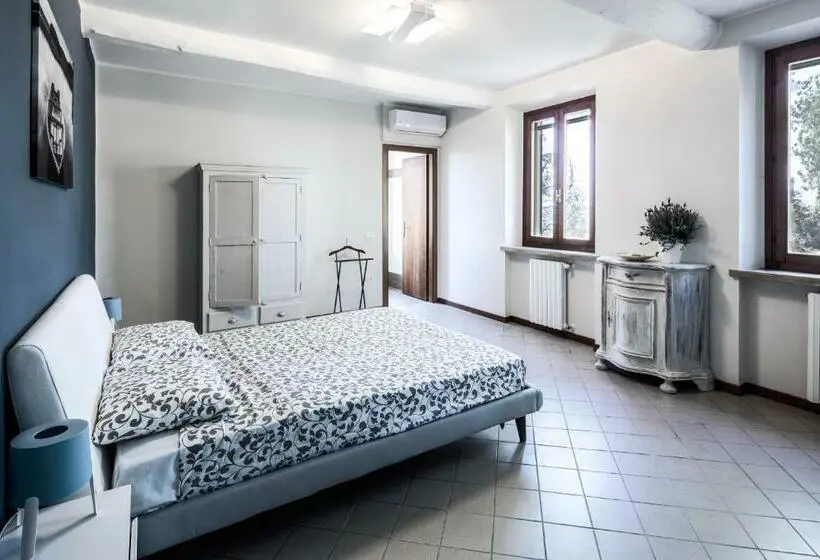 デラックスルーム, Cascina La Goliarda