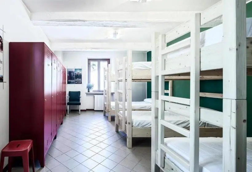 ルームシェアのワンベッド, Cascina La Goliarda
