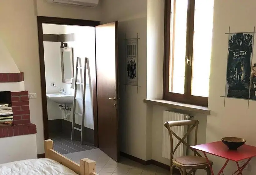 エコノミールーム, Cascina La Goliarda