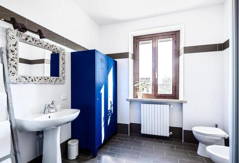 Standard room with outdoor bath, Cascina La Goliarda