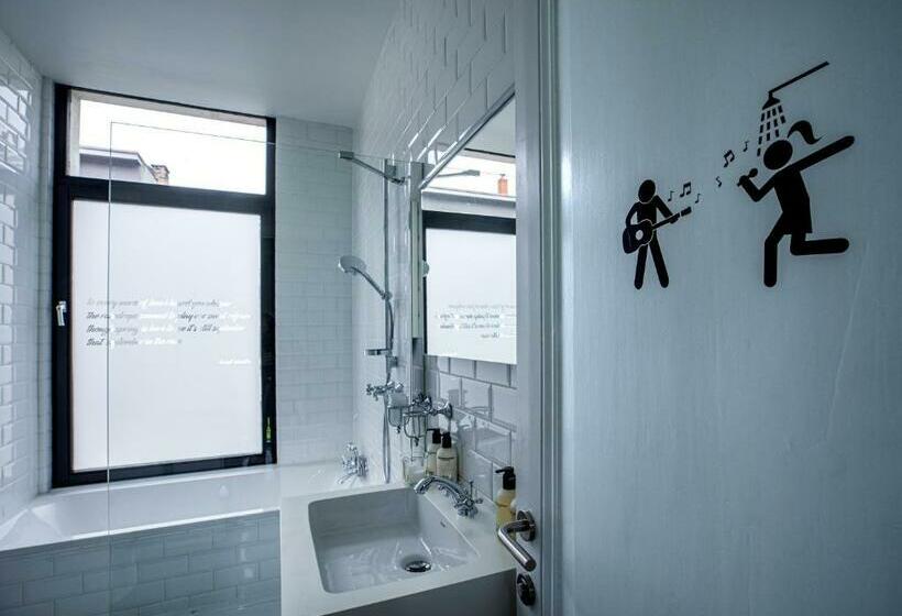 اتاق استاندارد, Rock Lobster City Lodge