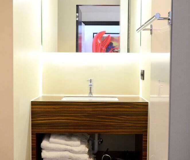 اتاق استاندارد, Rock Lobster City Lodge