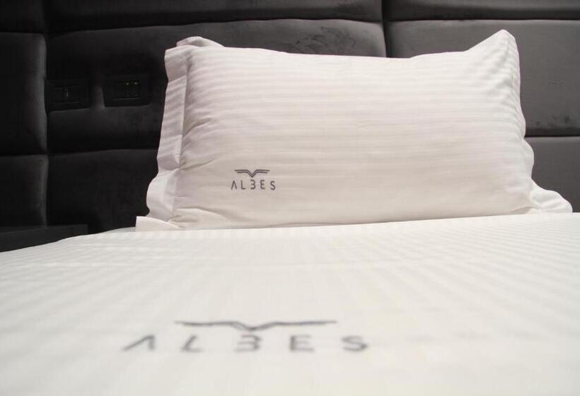 豪华套房, Albes
