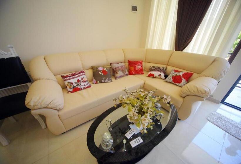 اتاق استاندارد, Balcony