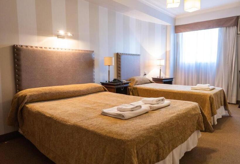 اتاق سوپریور سه تخته, Embajador