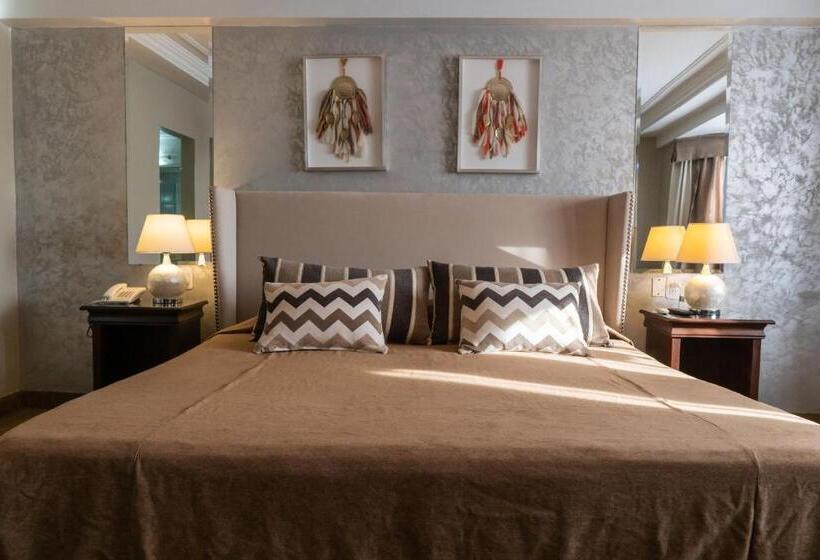 سوییت اجرایی, Embajador