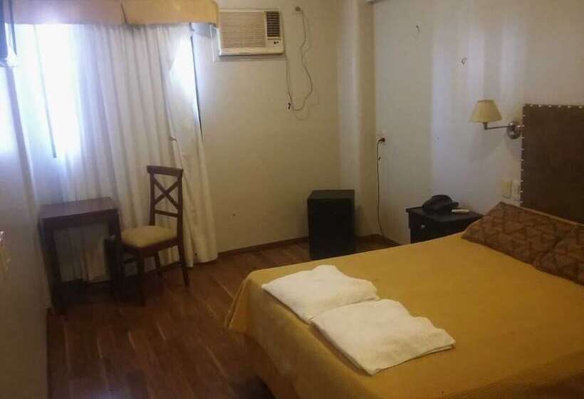 اتاق سوپریور, Embajador