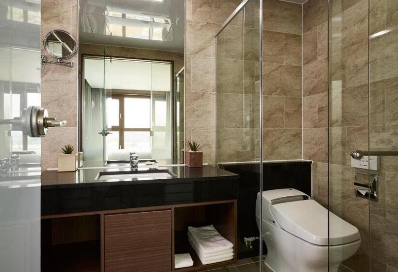 주니어 스위트, Raonstay In Perla