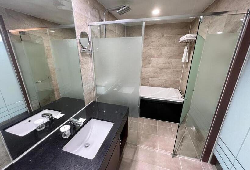 패밀리 룸, Raonstay In Perla