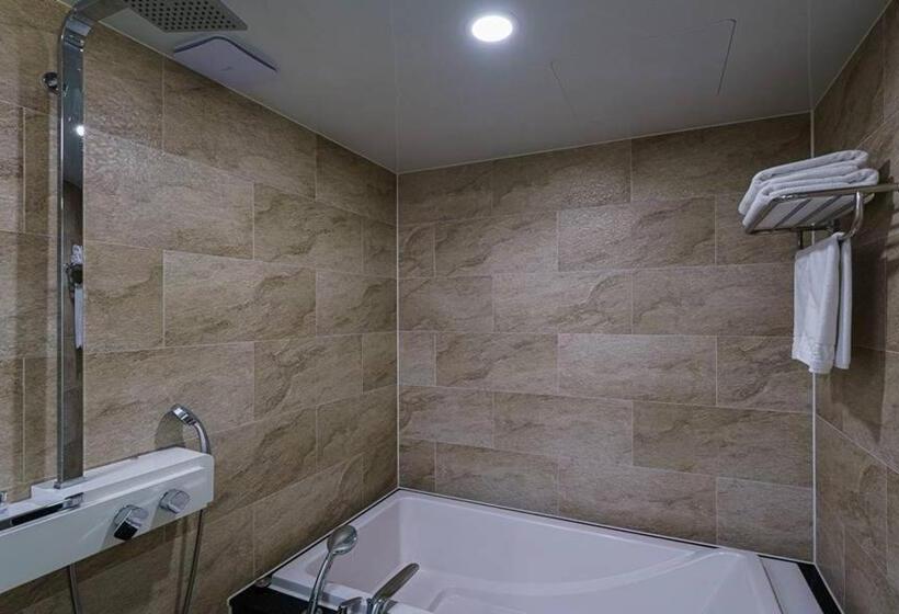 패밀리 룸, Raonstay In Perla