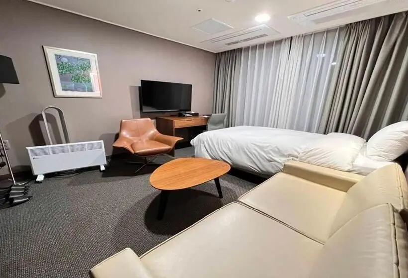 ファミリールーム, Raonstay In Perla
