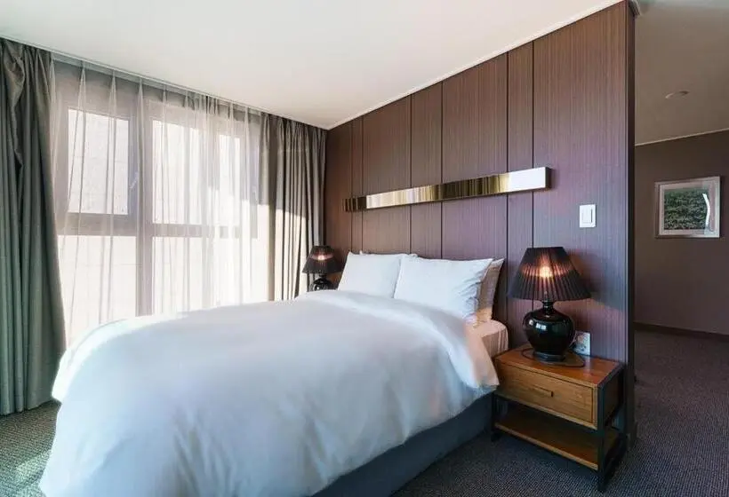 ファミリールーム, Raonstay In Perla