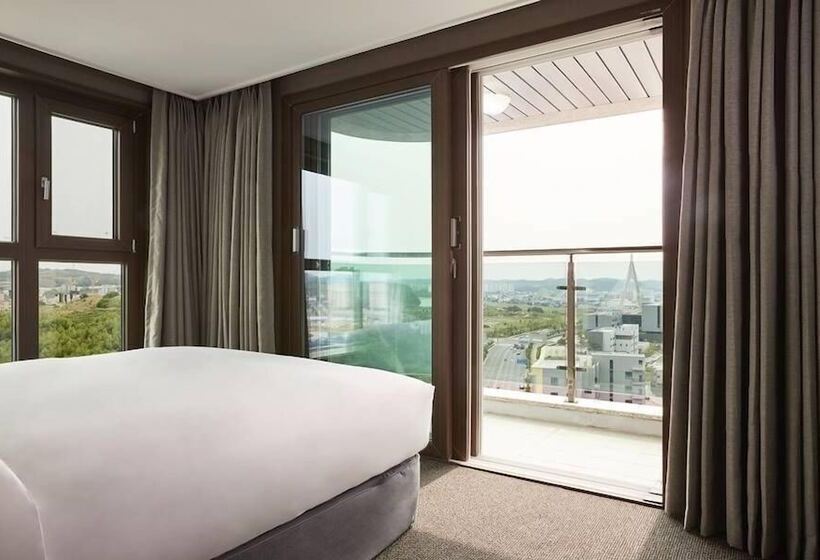 주니어 스위트, Raonstay In Perla