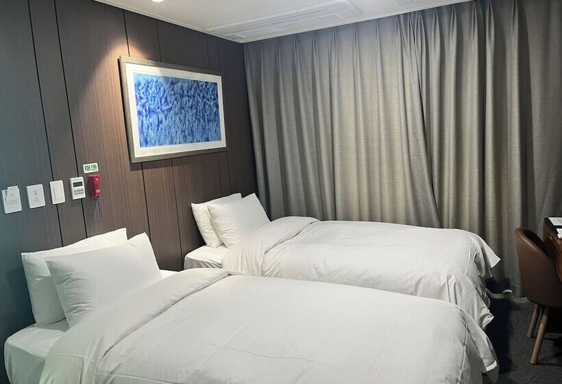 패밀리 룸, Raonstay In Perla