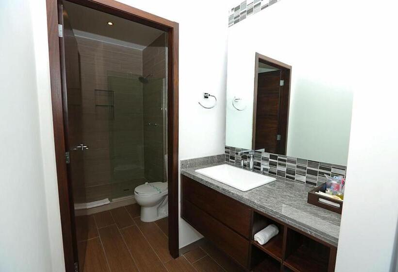 غرفة قياسية, Marea Vista