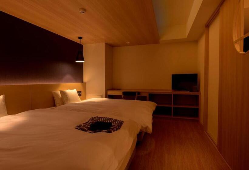 اتاق استاندارد, Uan Kanazawa