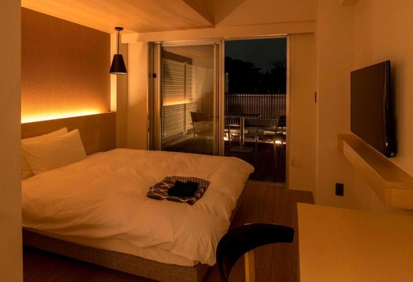 اتاق استاندارد با تراس, Uan Kanazawa