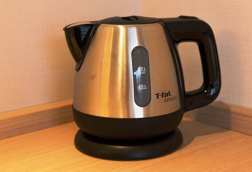 اتاق استاندارد, Uan Kanazawa