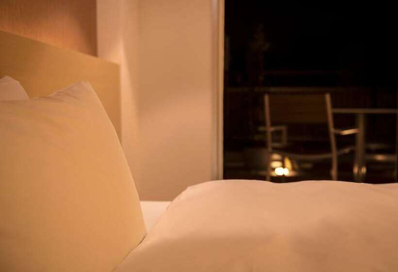 اتاق استاندارد با تراس, Uan Kanazawa