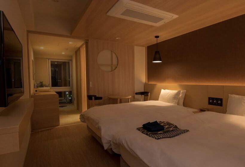 اتاق استاندارد, Uan Kanazawa