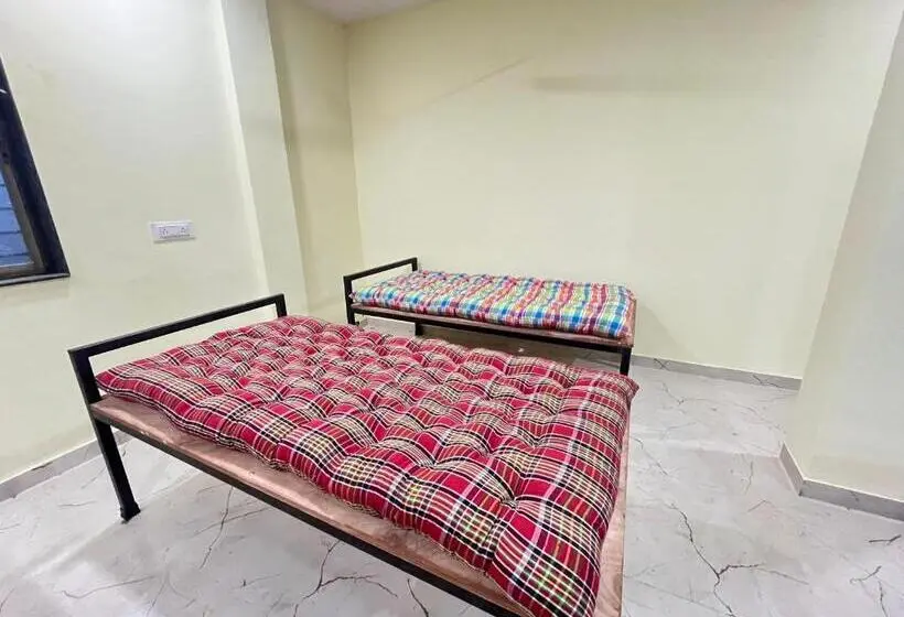 ルームシェアのワンベッド, Shree Swami Samarth Pg Rooms For Boys
