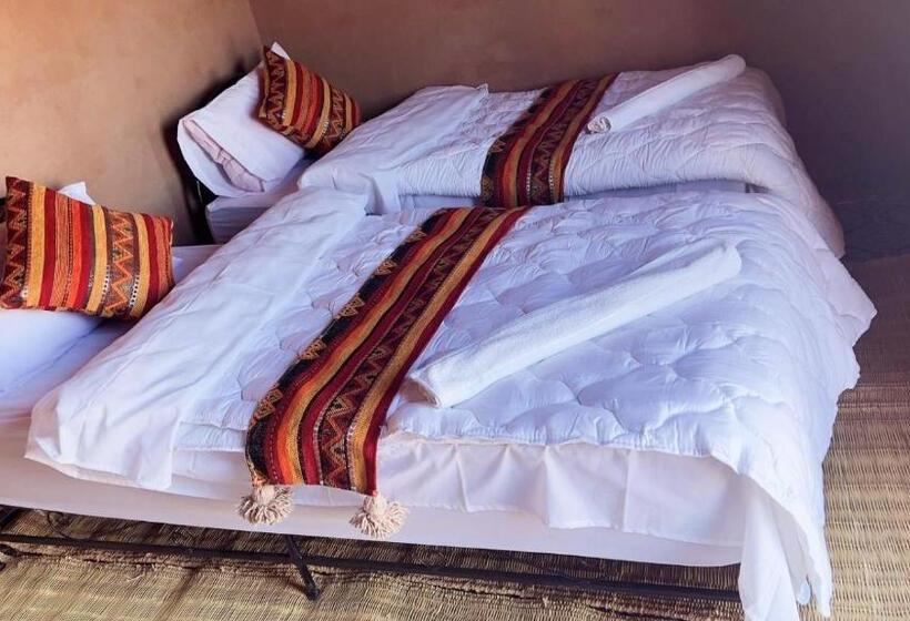 4인용 스탠다드 룸, Mhamid El Ghizlane Essence