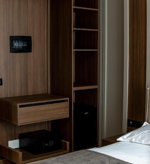 غرفة قياسية سرير كينج, Bolt Boutique