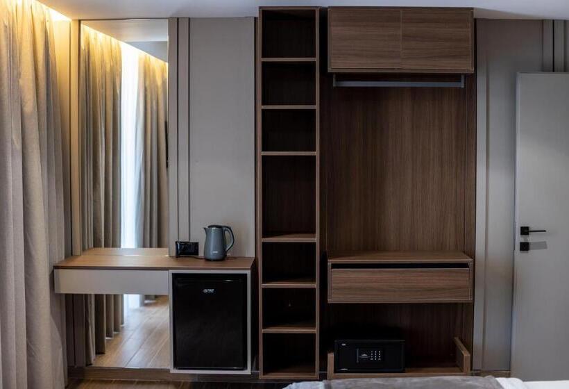 غرفة سوبيريور سرير كينج, Bolt Boutique