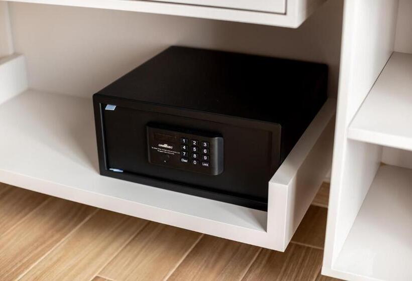 غرفة سوبيريور سرير كينج, Bolt Boutique