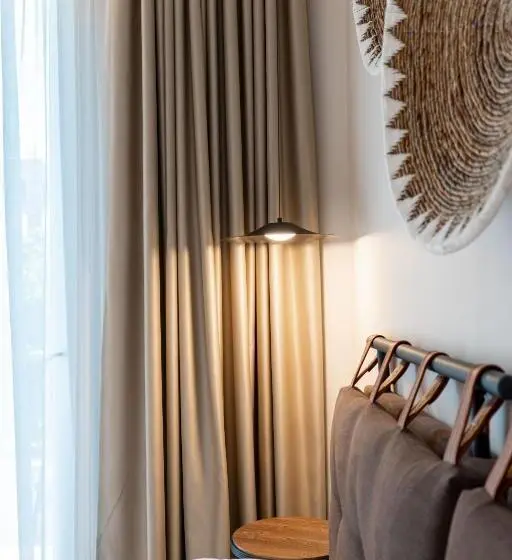 اتاق استاندارد با بالکن, Kamara Rooms