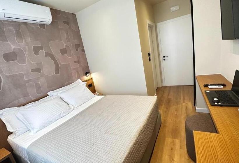 חדר סטנדרט נוף להרים, Serenity Rooms