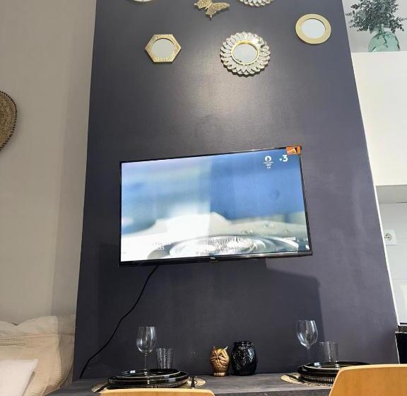 شقة غرفة واحدة, Lerelaisdodile   Apparts Conforts   Lille