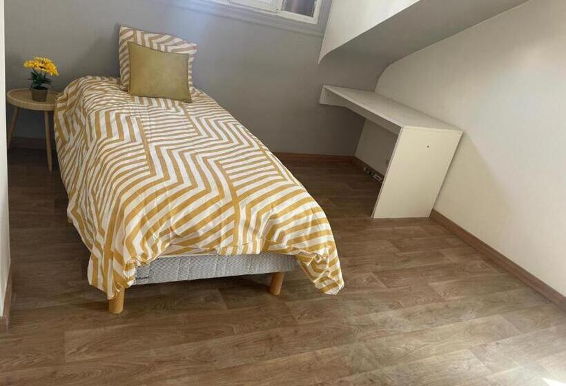 标准间带阳台, Charmante Chambre Dans Maison Tout Confort Proche Orly Et Paris