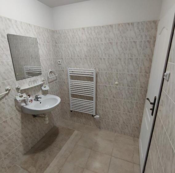 Номер Стандарт, Zámecká Pošta Penzion