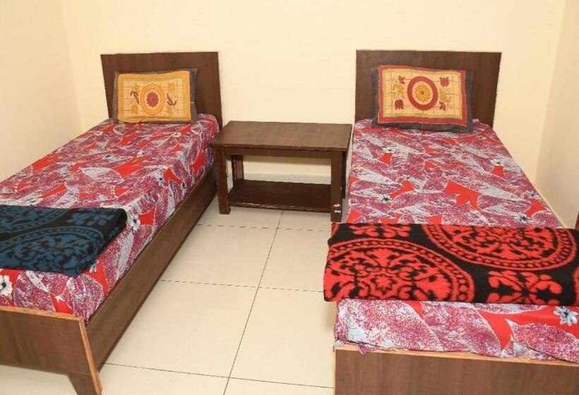 חדר דלוקס עם מרפסת, Rajlaxmi Palace By Stayapart