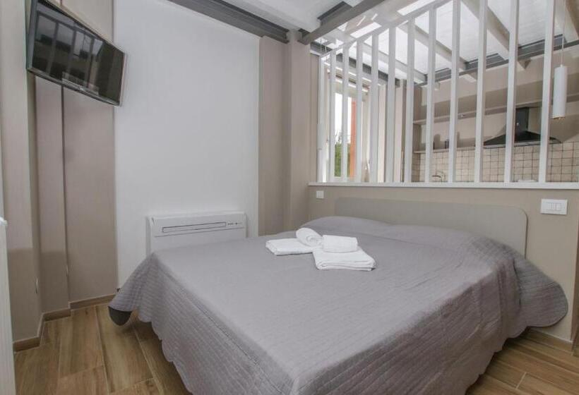 带花园景观的标准工作室, Agriturismo Monte Di Bebbio