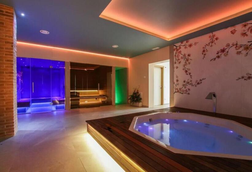 Студио Стандарт Вид на Сад, Agriturismo Monte Di Bebbio