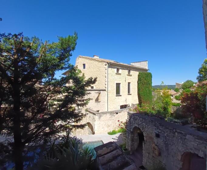 带共用浴室的标准房间, Chambre D Hôtes Aramon