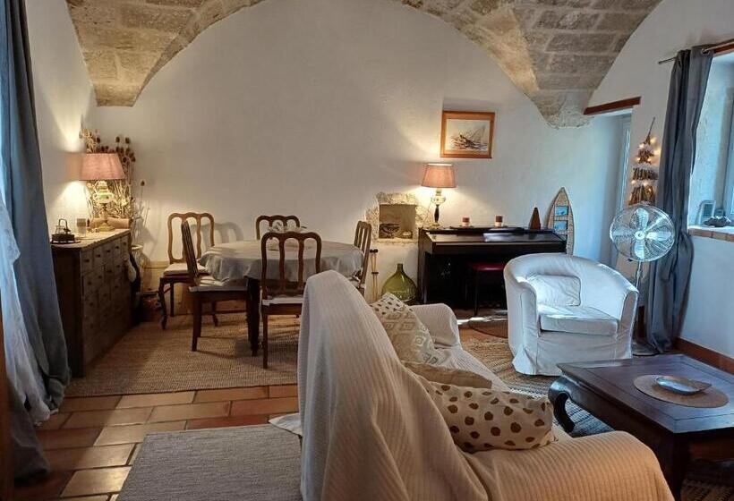 带共用浴室的标准房间, Chambre D Hôtes Aramon