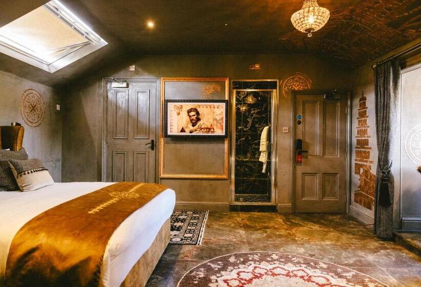 キングサイズベッドのスーペリアルーム, Baloci