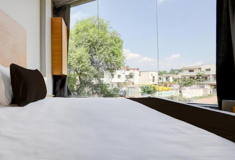 غرفة ديلوكس ثلاثية, Oyo The Bell Oak