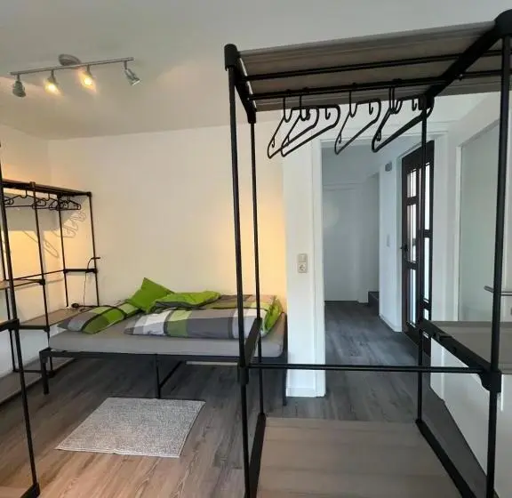 バスルーム共有のトリプルスタンダード, Pension Roos Monteurzimmer