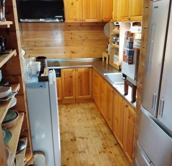 스탠다드 방갈로, 潮ドミ マリンキ 冬は薪ストーブ We Have No Ac