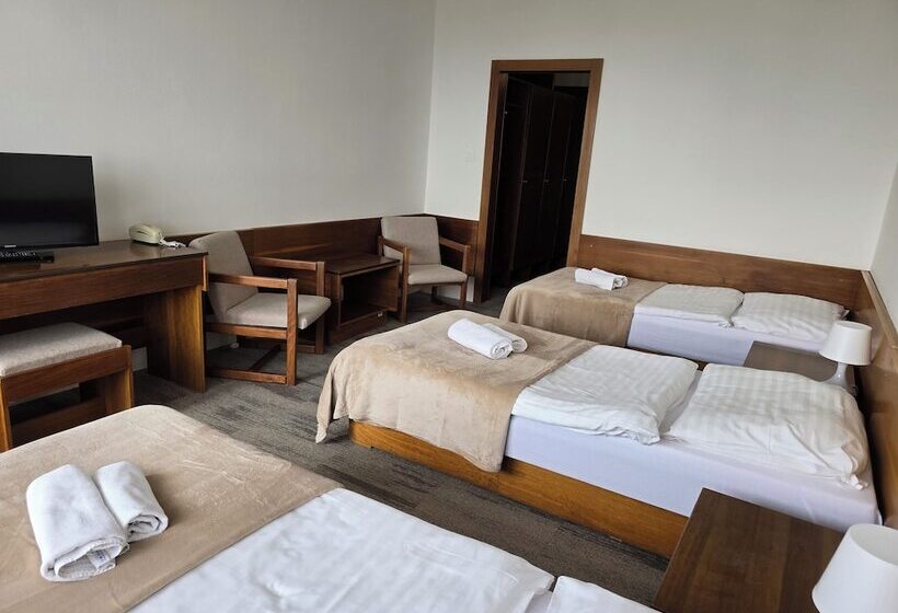 스탠다드 트리플 발코니 룸, Atlas Hotel Tatry