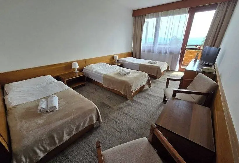 バルコニー付きスタンダードトリプルルーム, Atlas Hotel Tatry