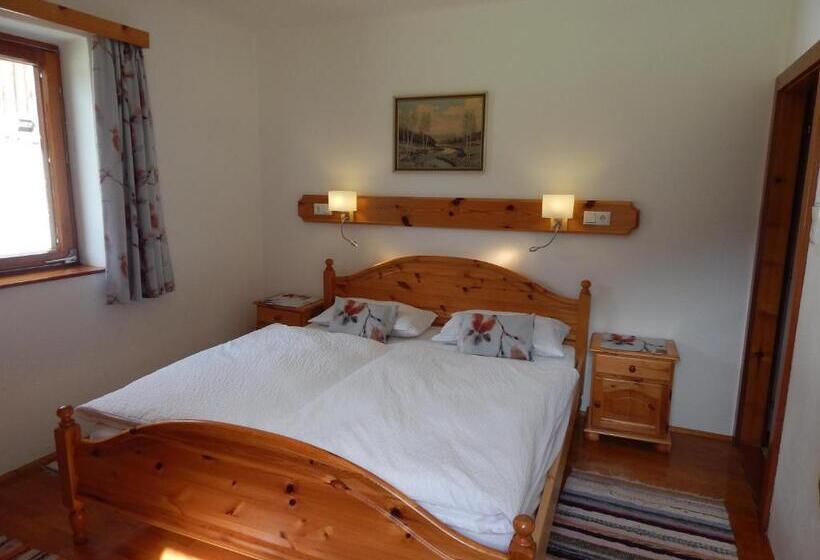 Manzaralı 1 Yatak Odalı Daire, Peterhof – Komm Als Gast & Geh Als Freund