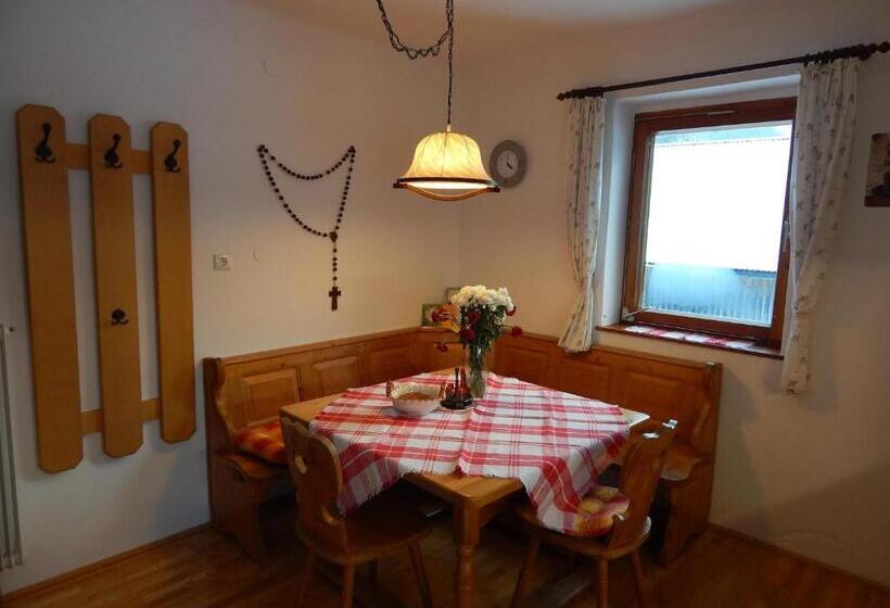 Manzaralı 1 Yatak Odalı Daire, Peterhof – Komm Als Gast & Geh Als Freund