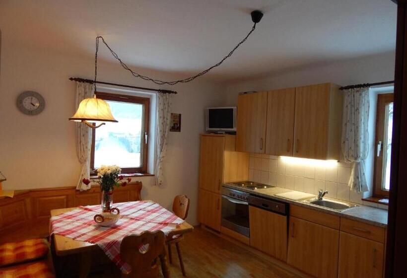 Manzaralı 1 Yatak Odalı Daire, Peterhof – Komm Als Gast & Geh Als Freund