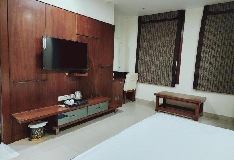 اتاق استاندارد با تخت بزرگ, Sanskriti