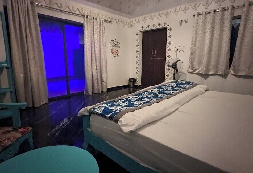 كوخ قياسي, Shrigo Resort Jawai